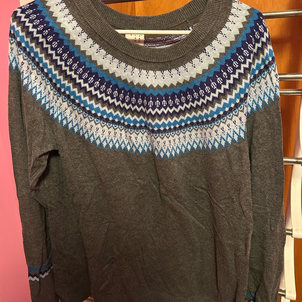 Gray and Blue Patterned Sweater